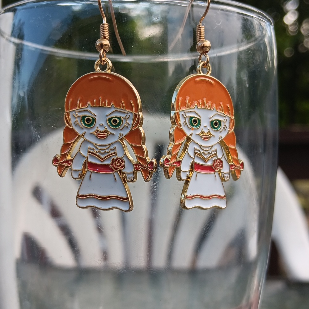 Horror Movie Earrings - Picture 3 of 5
